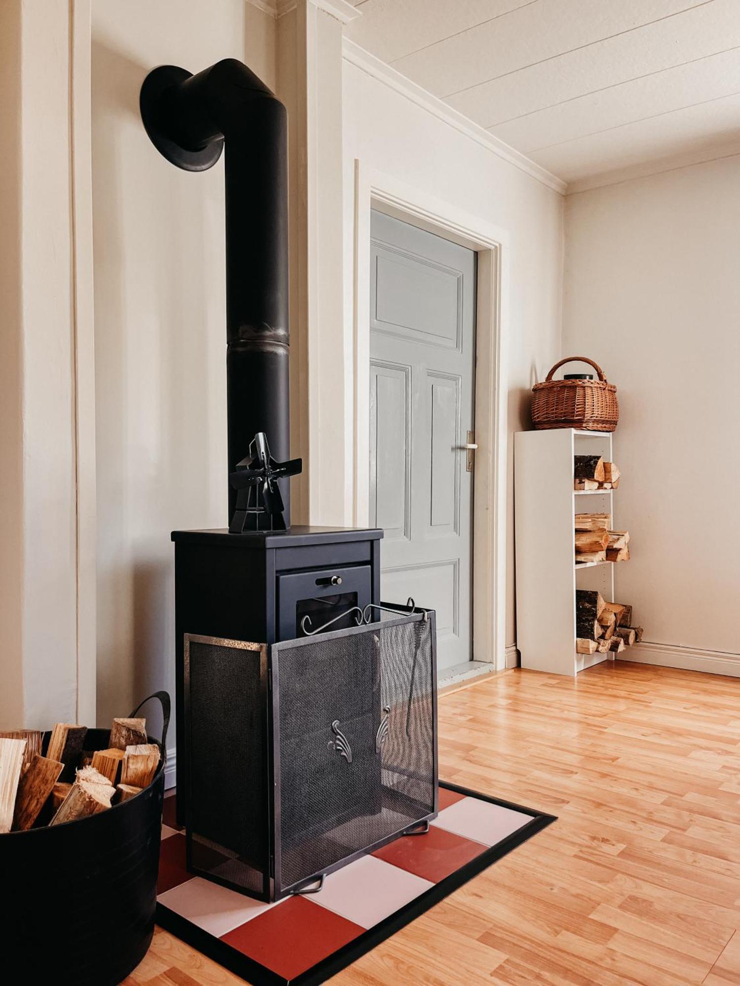 Charming House With Wood Stove Near Lake Virserum Bagian luar foto